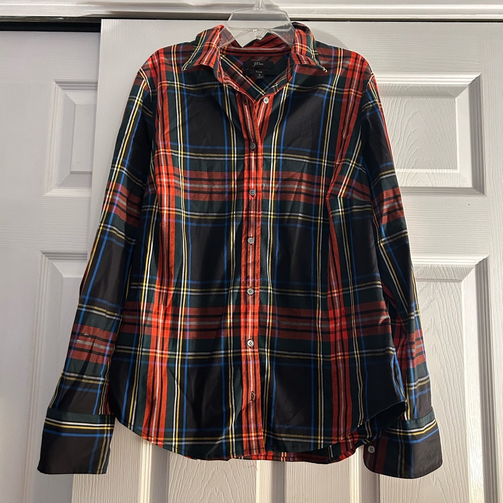Curvy slim stretch perfect shirt in tartan.  Perfect for the holidays